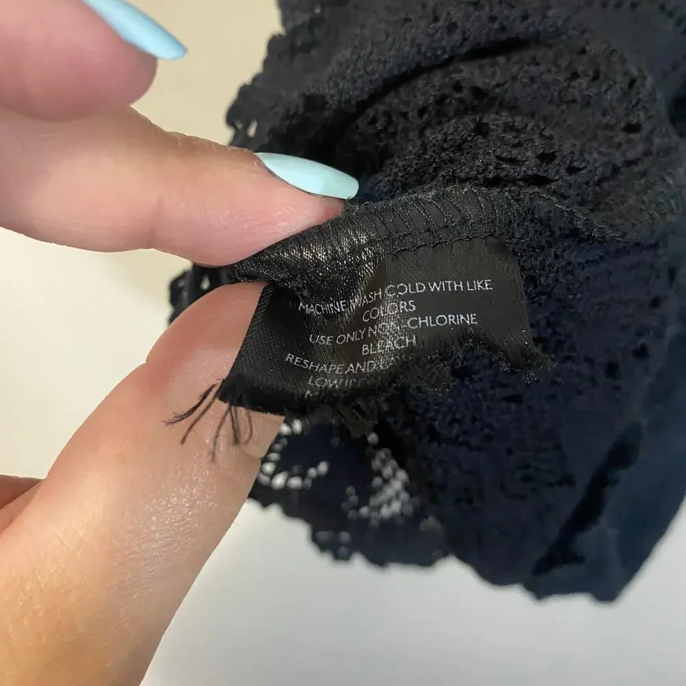 Free People Pretty Sure Black Lace Top High Neck Keyhole Back Fitted Sz XS